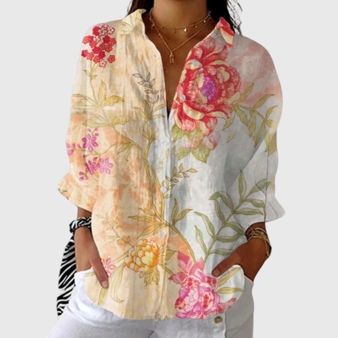 Leichte und farbenfrohe Bluse mit Muster