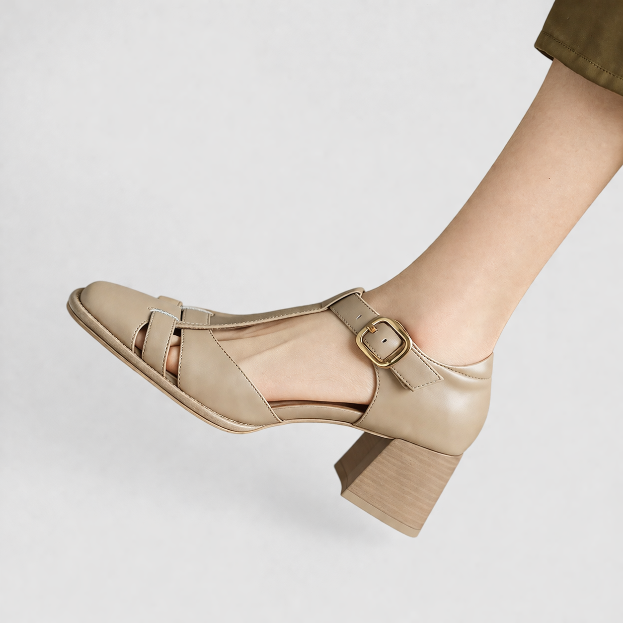 Scarlett – Orthopädische T-Strap Sandalen