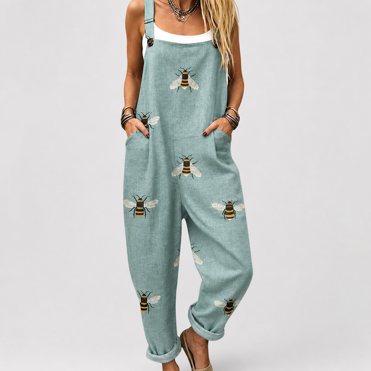 Leichte und fröhliche Latzhose