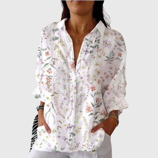 Leichte und farbenfrohe Bluse mit Muster
