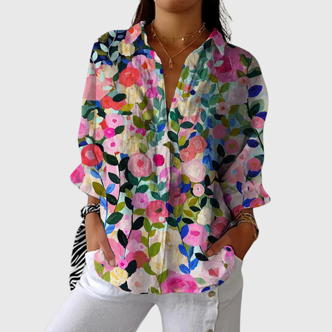 Leichte und farbenfrohe Bluse mit Muster