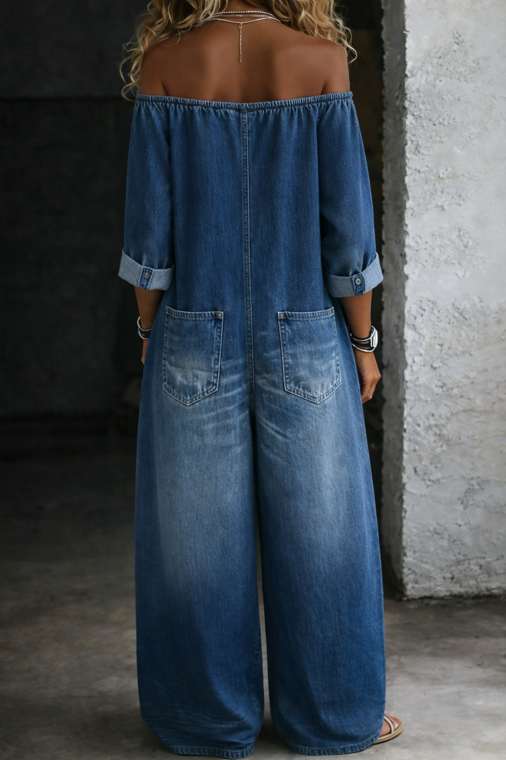 Elena | Jumpsuit mit schulterfreien und langen Ärmeln