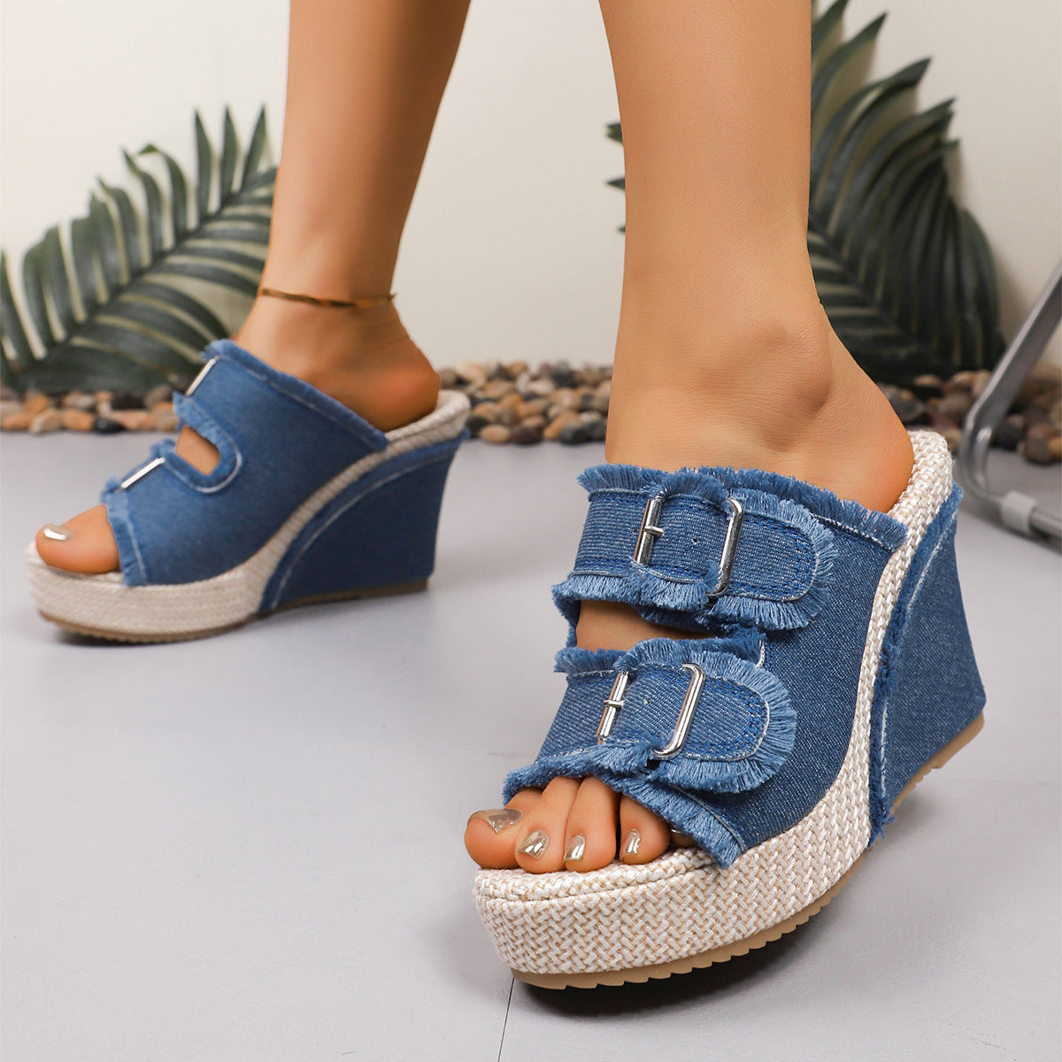 Atelier | Keilsandaletten mit fransigem Rand
