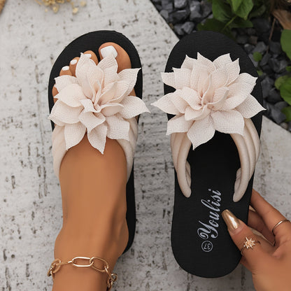 Elegante Sandalen mit Blumen